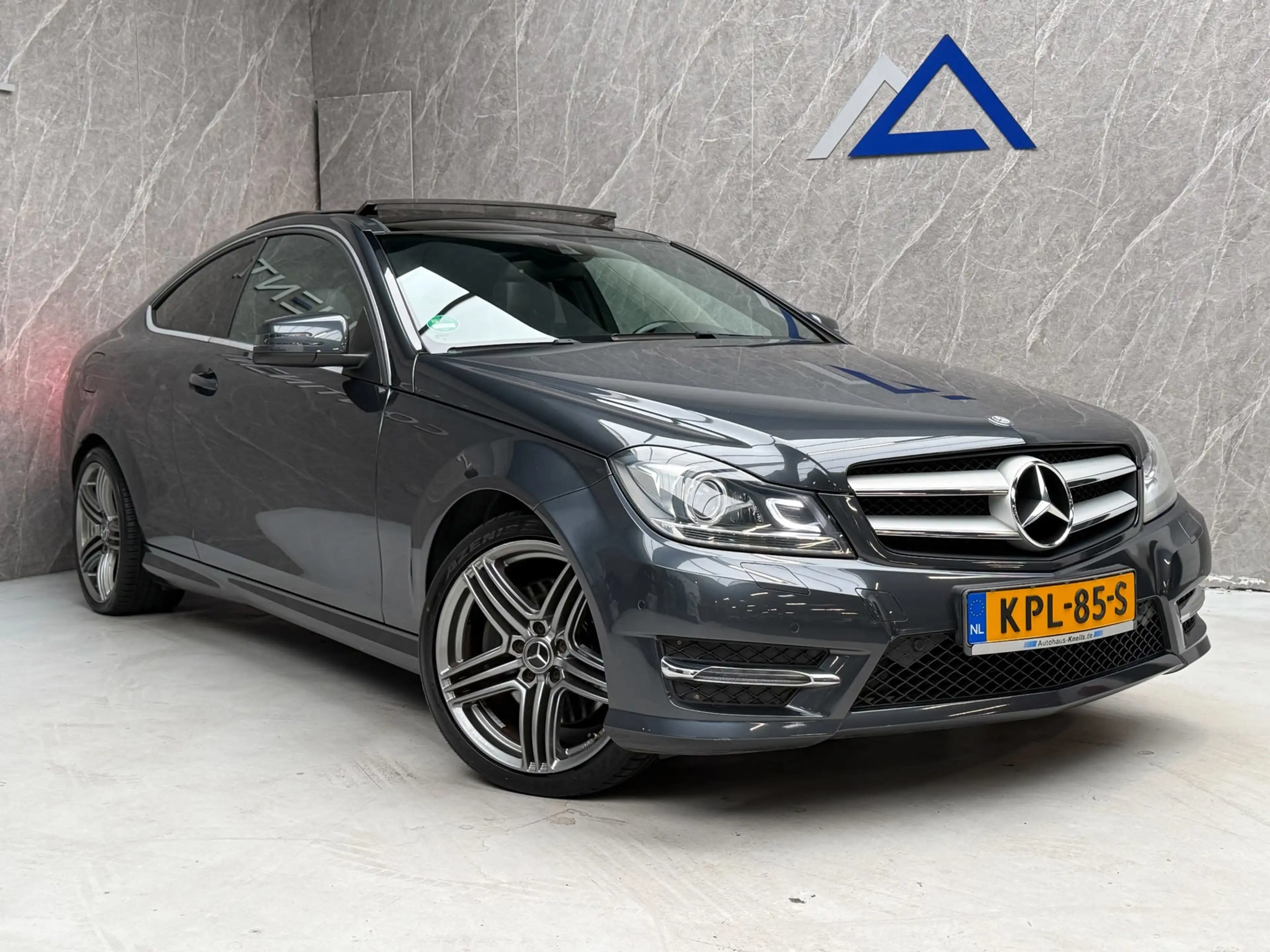 Mercedes-Benz C 350 Coupé Edition 1 306 PK / Panorama — photo 3