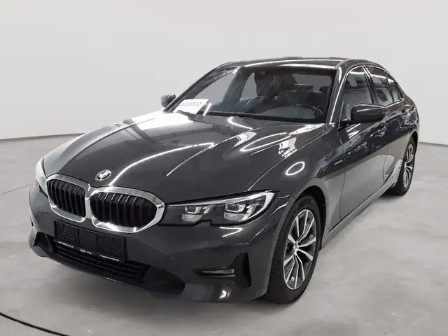 BMW 3 Series view 2