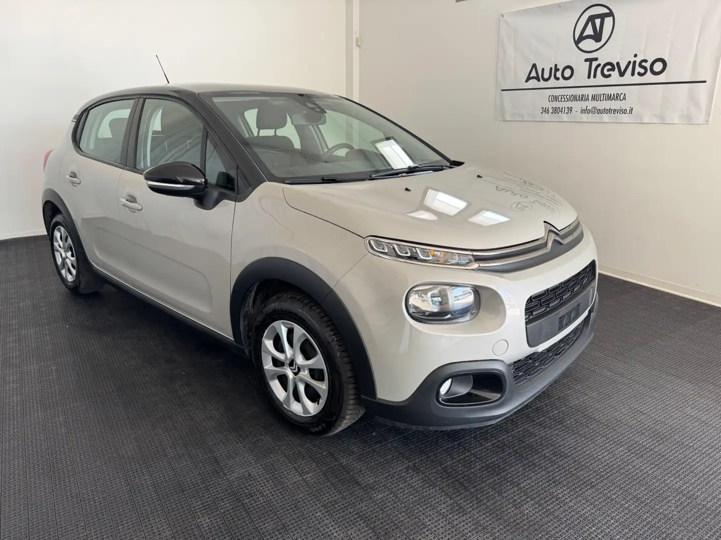 Citroen C3 PureTech 82 Feel Grau - 1