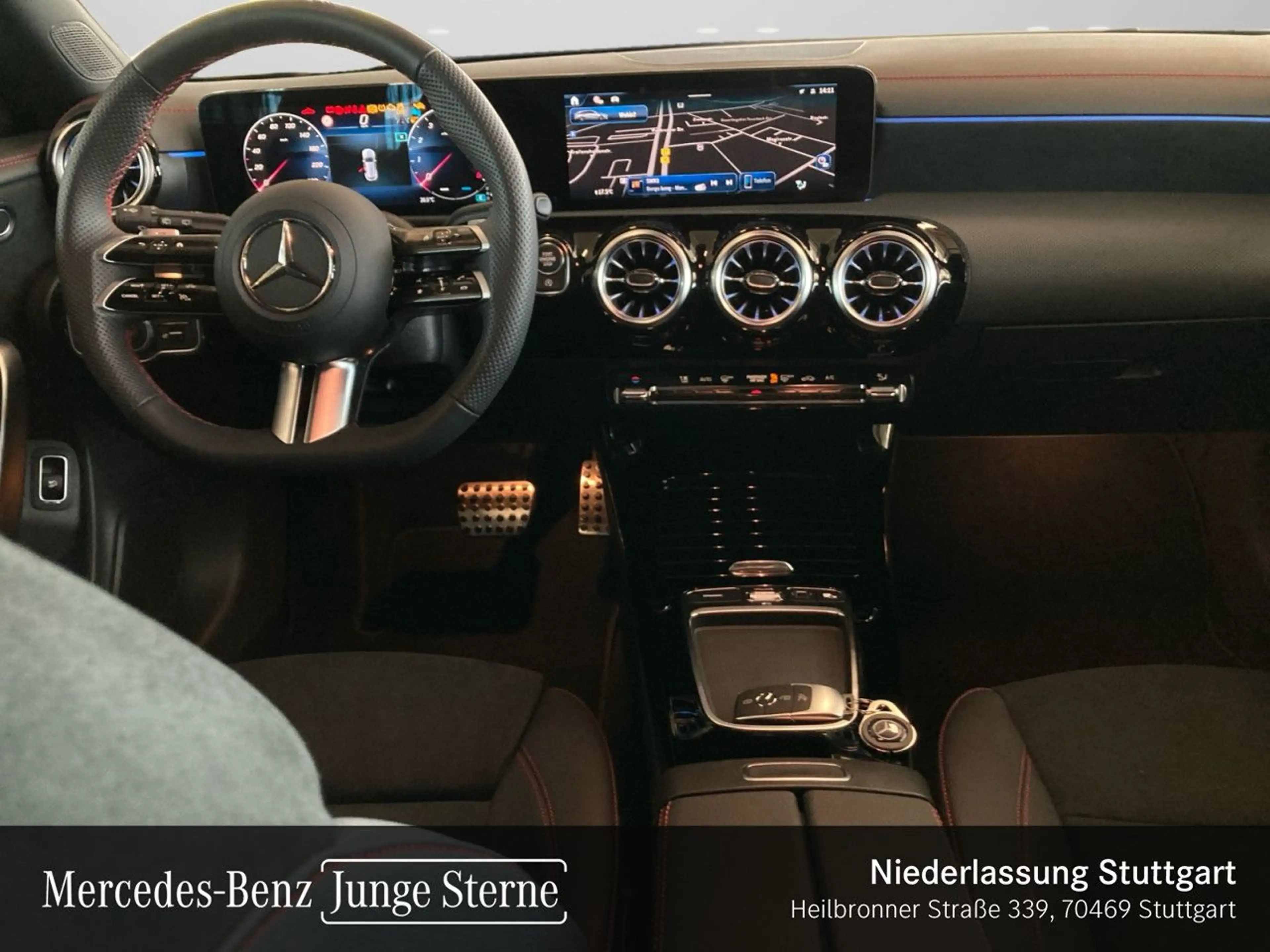 Mercedes-Benz CLA 200 AMG+LED+KAMERA+KEYLESS+7G — photo 14