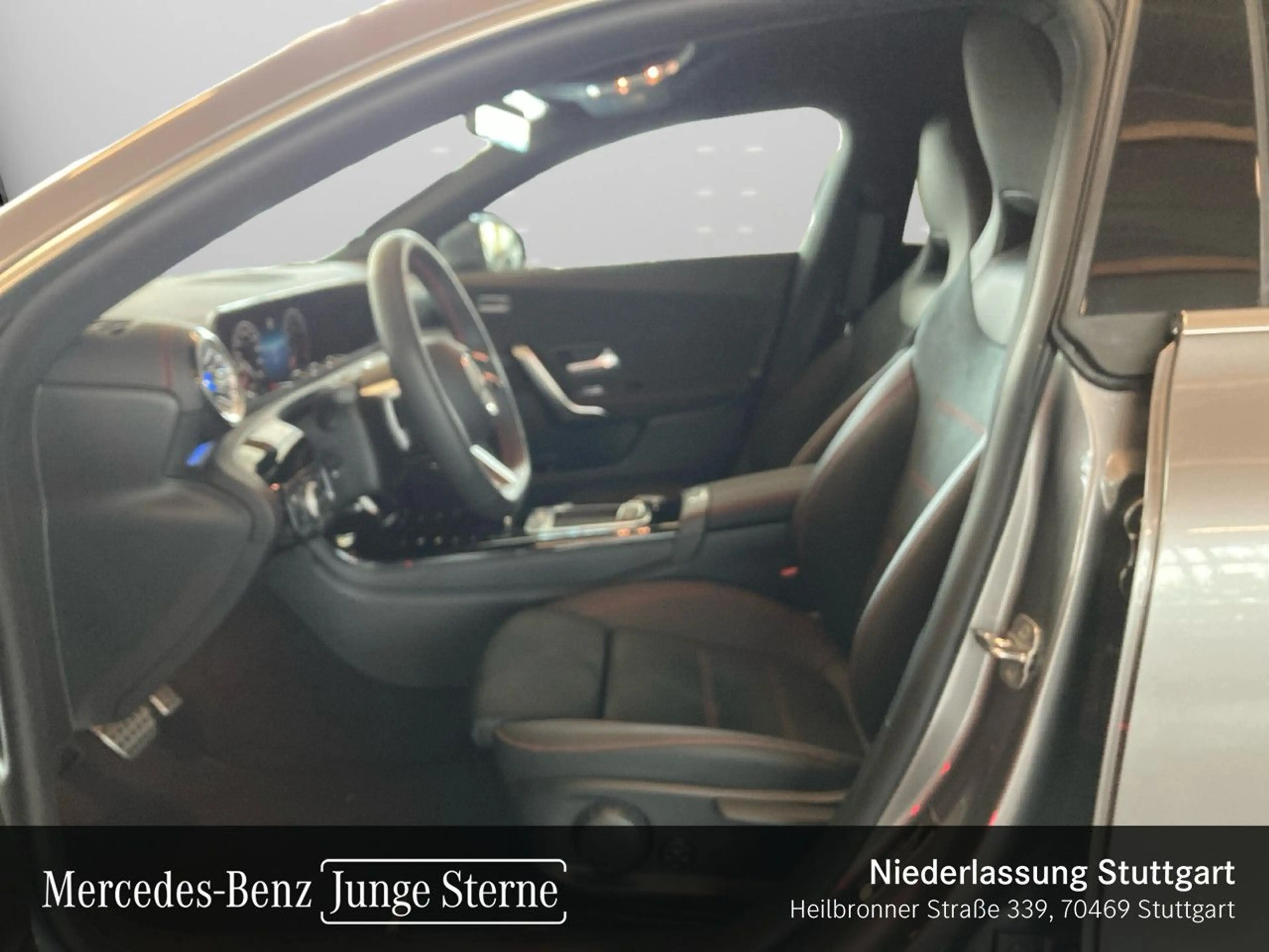Mercedes-Benz CLA 200 AMG+LED+KAMERA+KEYLESS+7G — photo 10