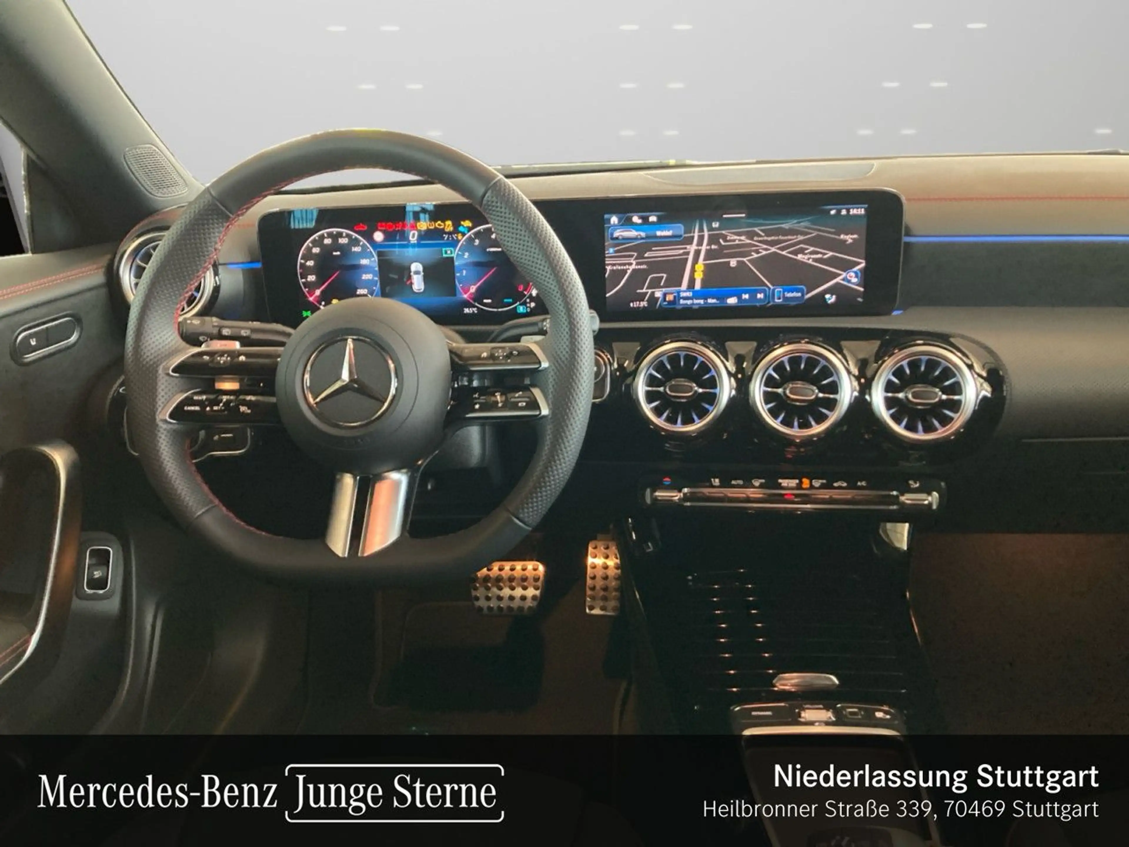 Mercedes-Benz CLA 200 AMG+LED+KAMERA+KEYLESS+7G — photo 12