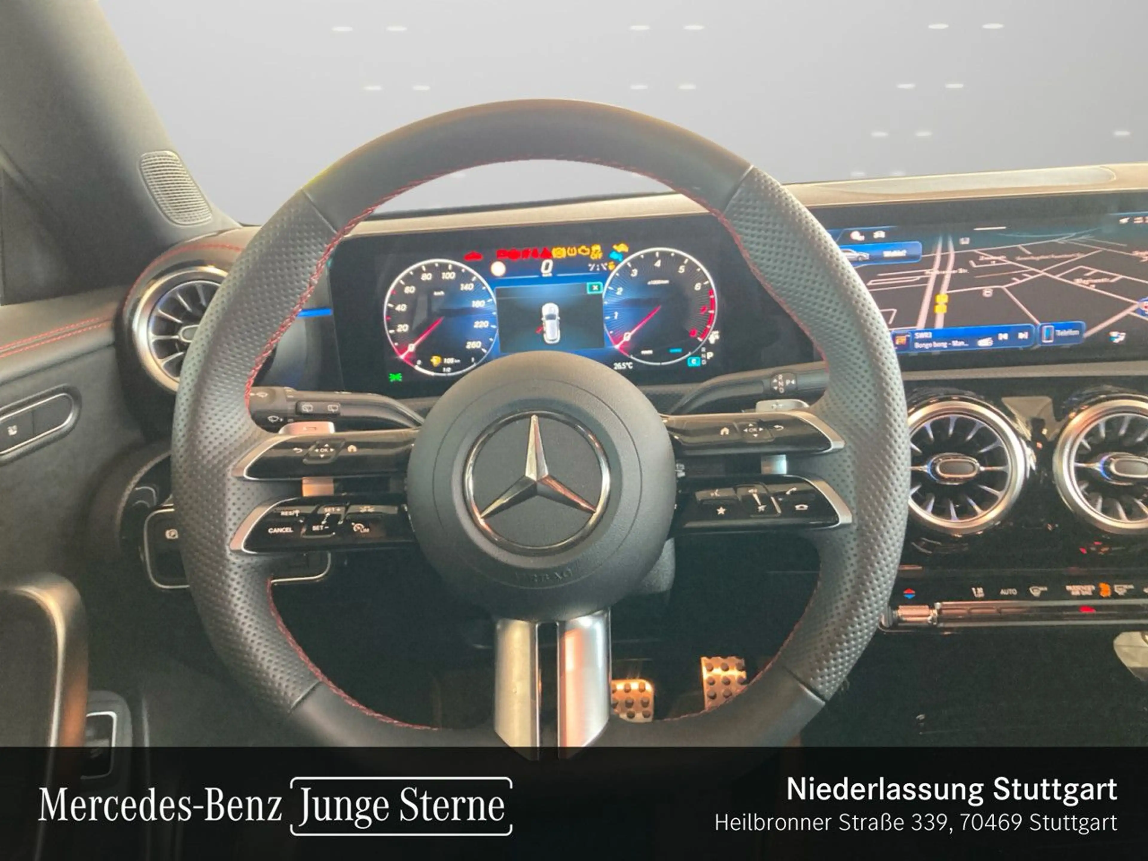 Mercedes-Benz CLA 200 AMG+LED+KAMERA+KEYLESS+7G — photo 13