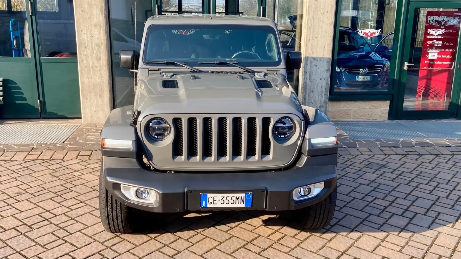 Jeep Wrangler Wrangler 2.0 turbo Sahara auto Gris - 2