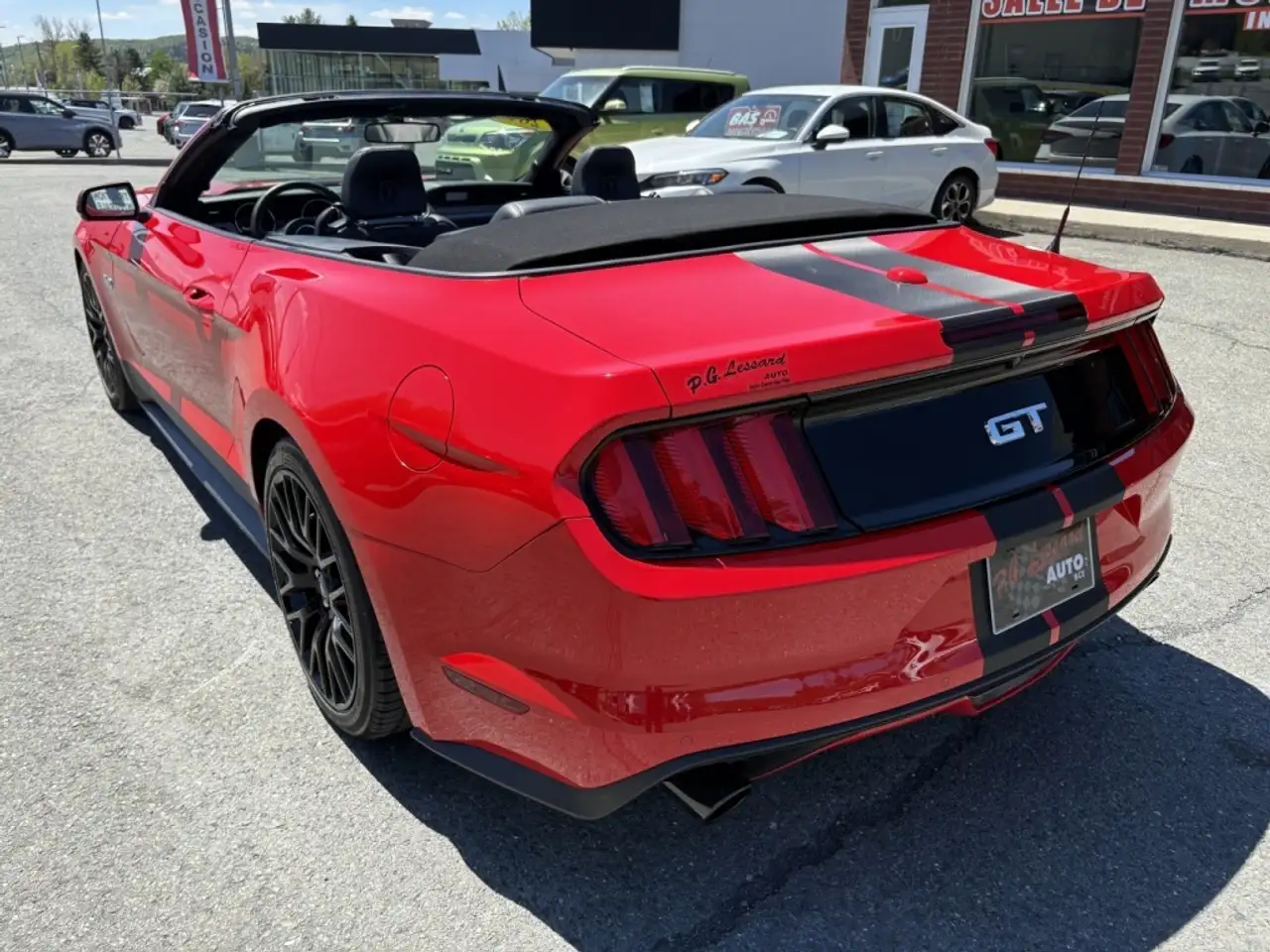 Ford Mustang снимка Ford Mustang