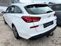 Hyundai i30 Trend Kombi /LED/ Navi/ AHK Blanco - thumbnail 4