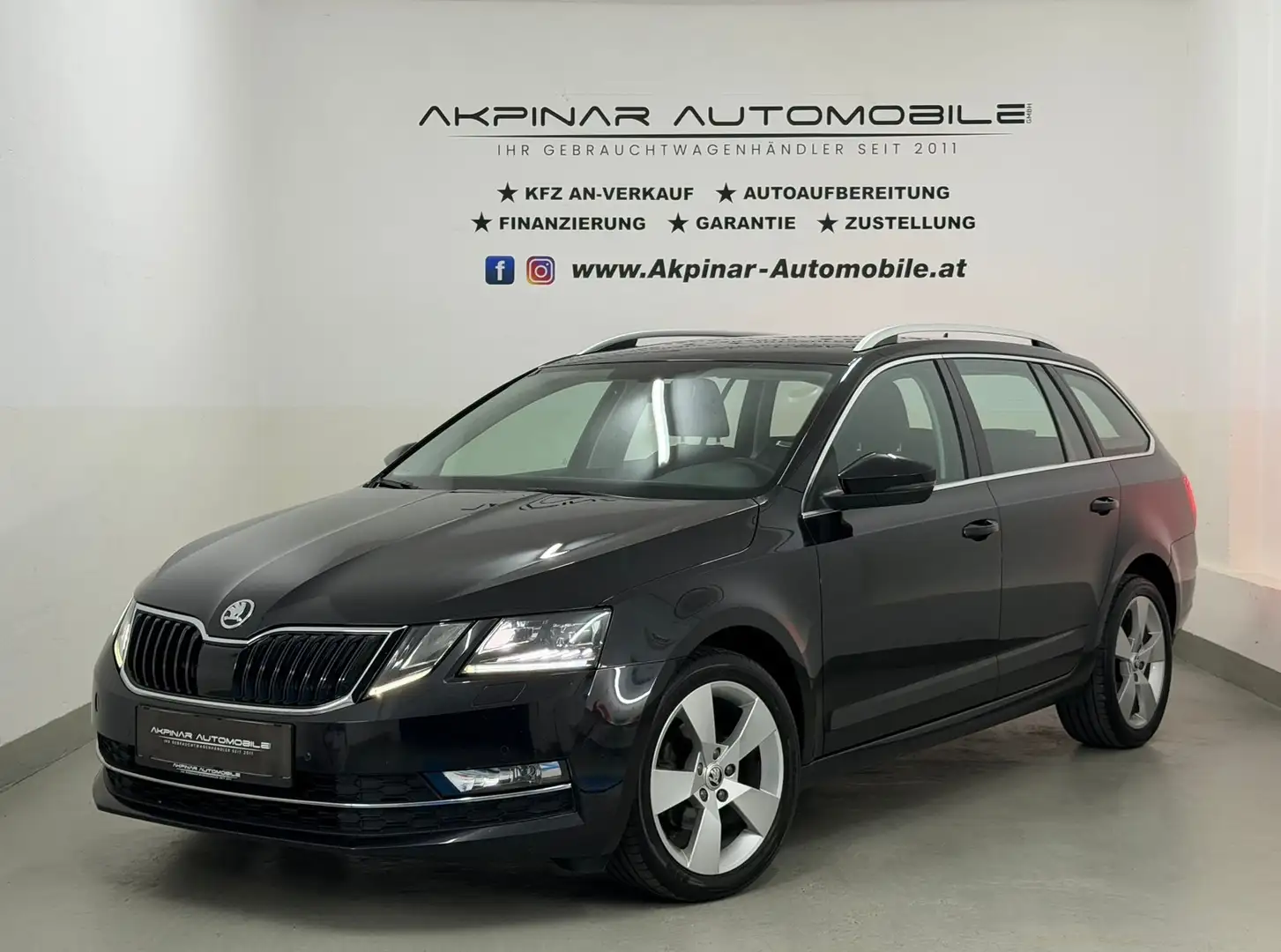 Skoda Octavia 1.6 TDI Style ACC - NAVI - LED Schwarz - 1