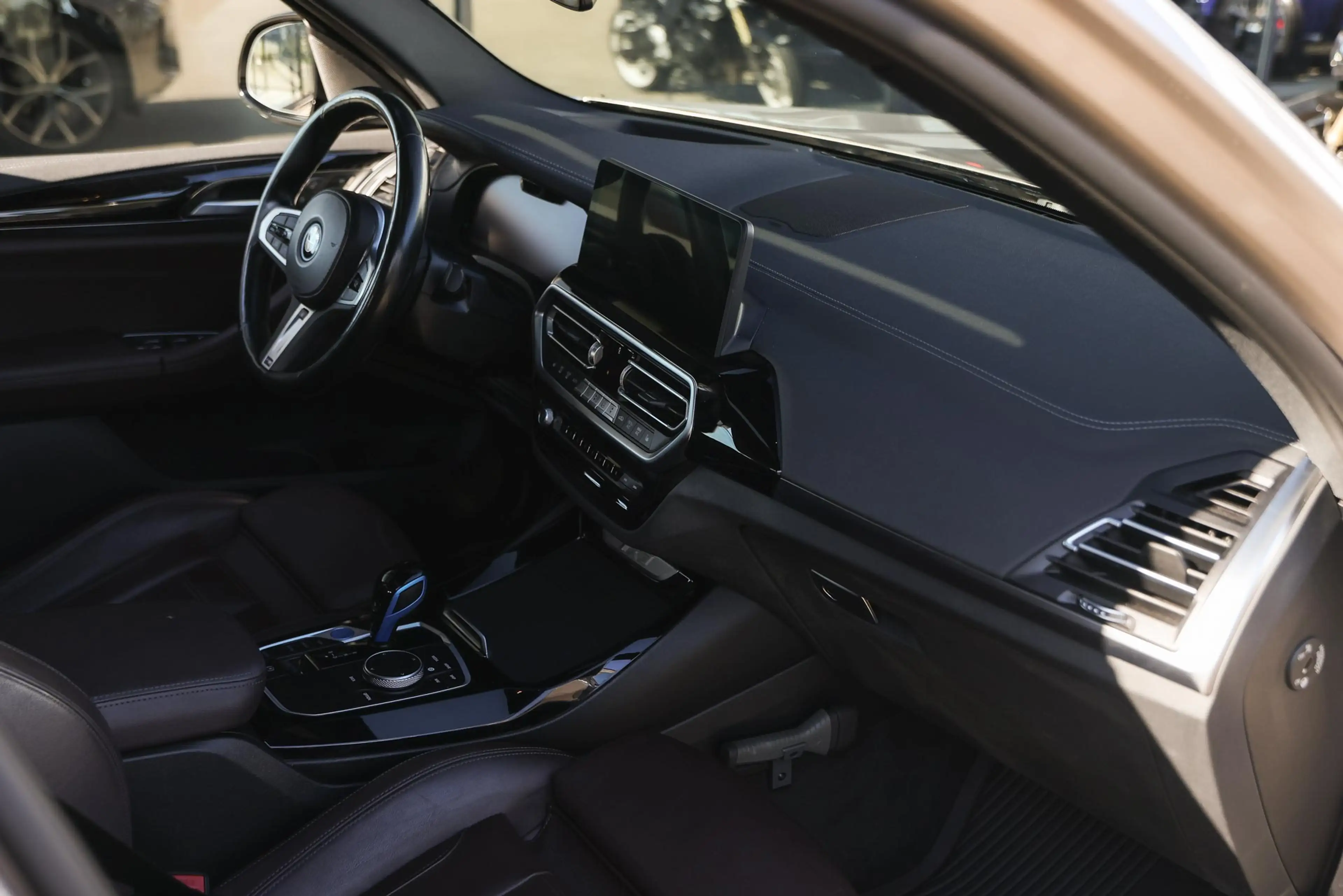 BMW iX3 High Executive / Trekhaak / Sportstoelen / Adaptie — photo 12