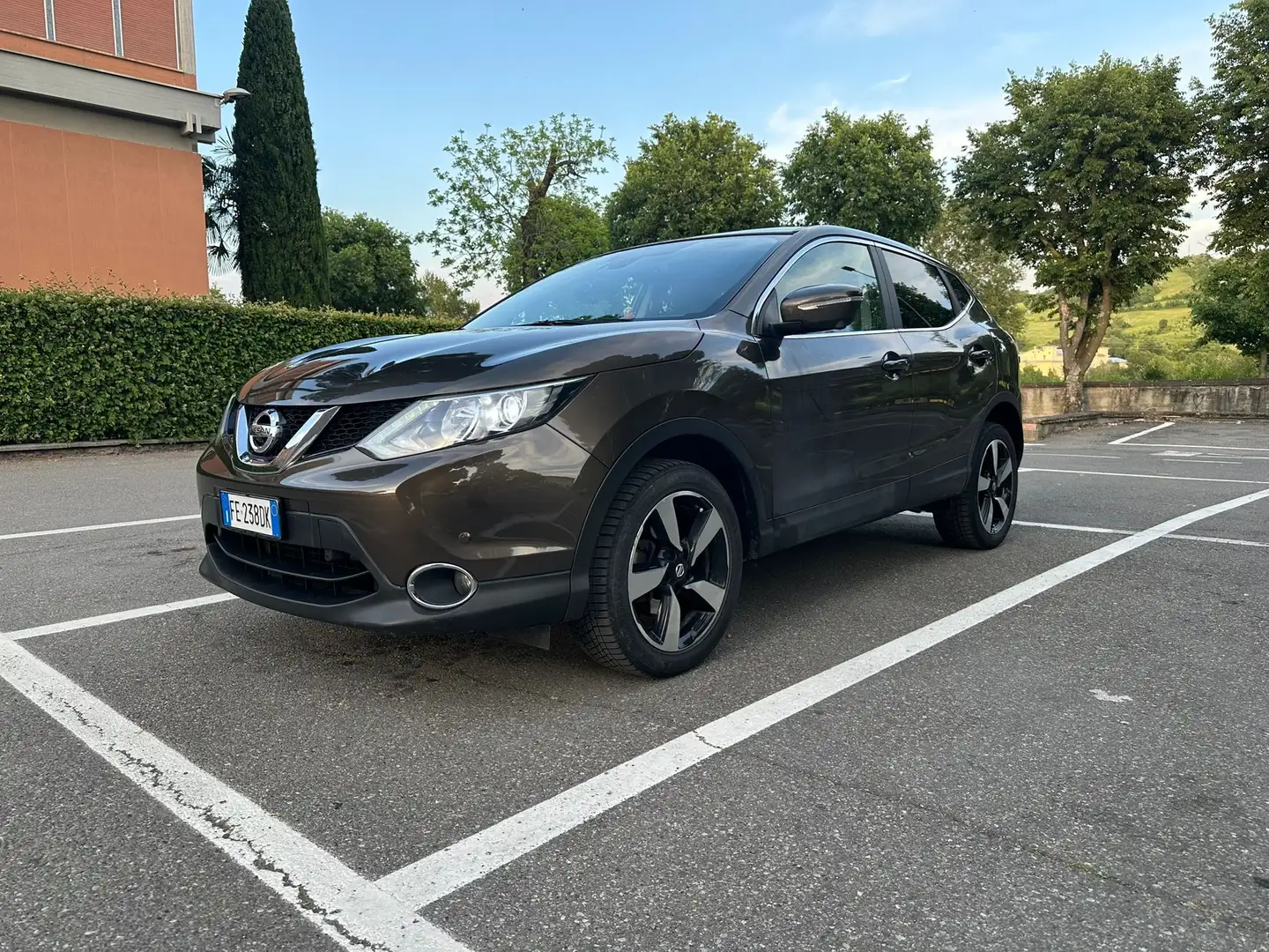 Nissan Qashqai 1.6 dCi 130CV Tekna 4x4 – Full, 2016 Bronz - 2