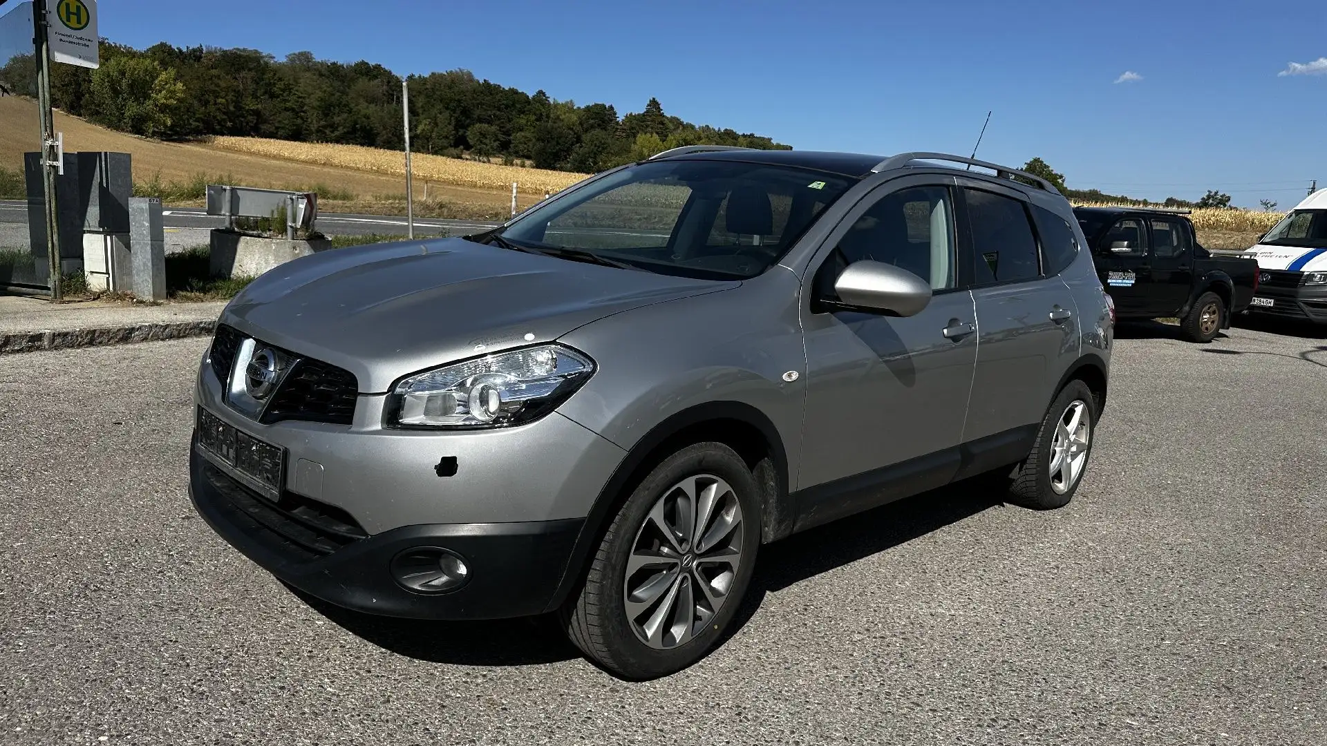 Nissan Qashqai +2 2.0 dCi DPF Tekna 4x Silber - 2