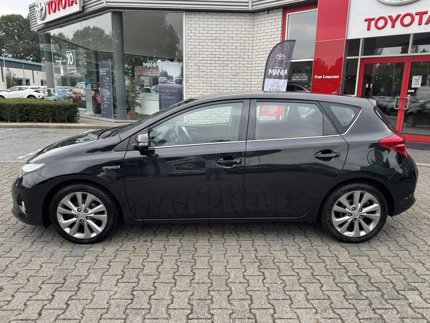 Toyota Auris 1.8 HYBRID EXECUTIVE STOELVERW TREKHAAK ALL SEASON Noir - 2