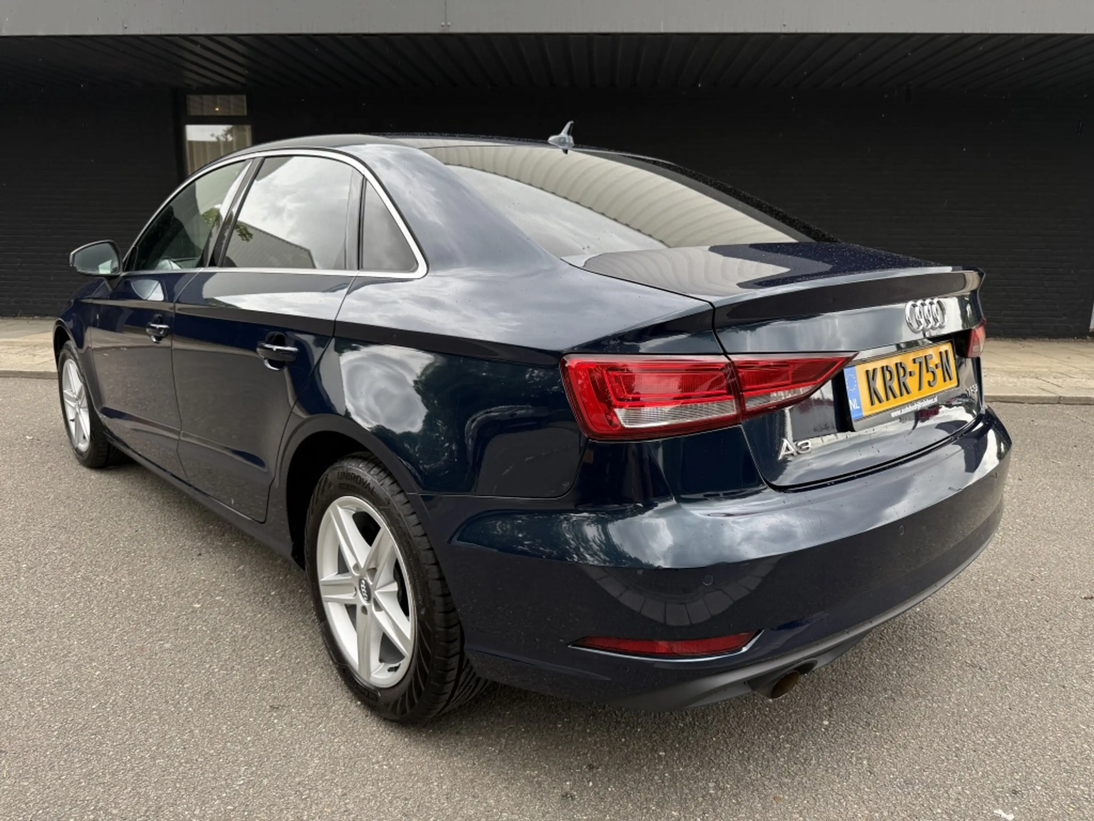 Audi A3 Limousine 1.0 TFSI Proline — photo 2