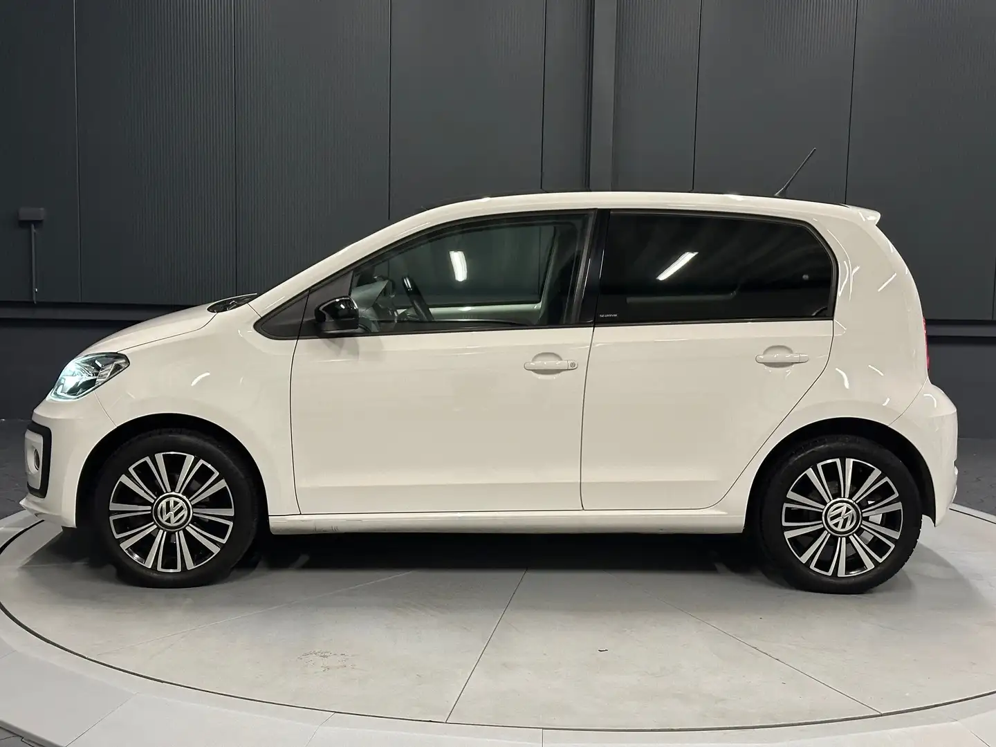 Volkswagen up! IQ.DRIVE *Design-Paket*Sitzhzg*ALU*Tempomat*PDC* Weiß - 2