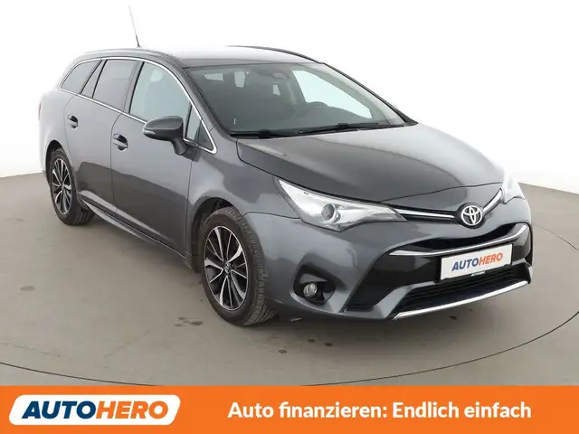 Toyota Avensis view 8