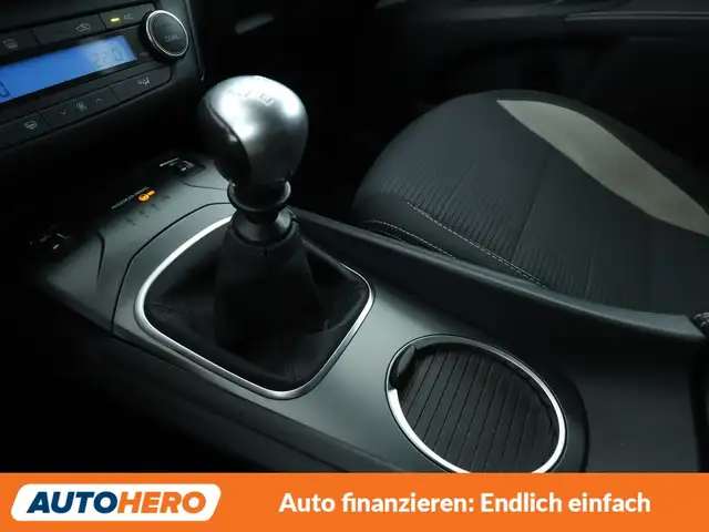 Toyota Avensis view 24