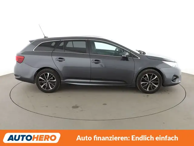 Toyota Avensis view 7