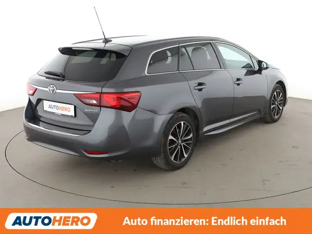Toyota Avensis view 6