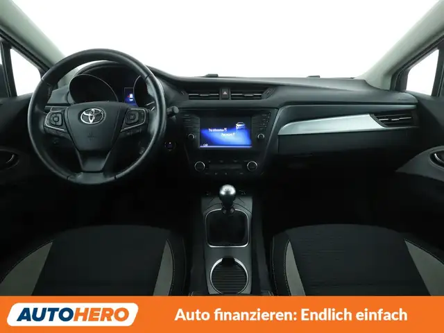 Toyota Avensis view 12