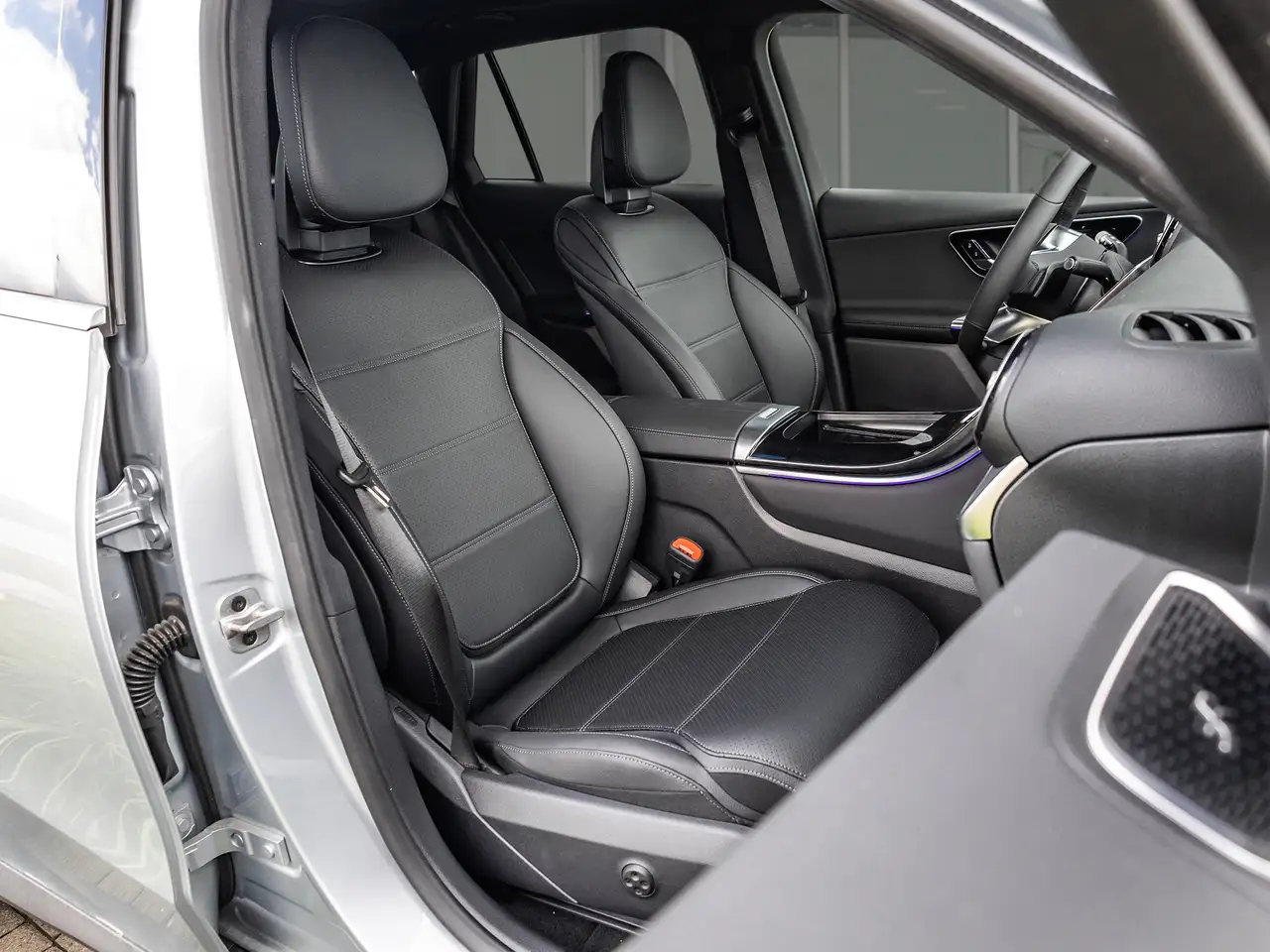 Mercedes-Benz GLC photo Mercedes-Benz GLC