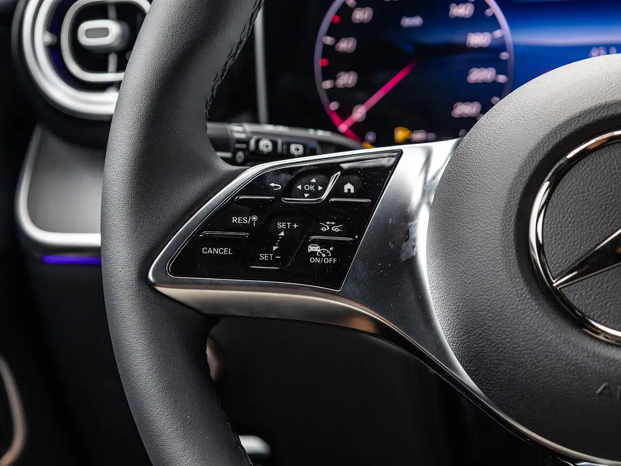 Mercedes-Benz GLC photo Mercedes-Benz GLC