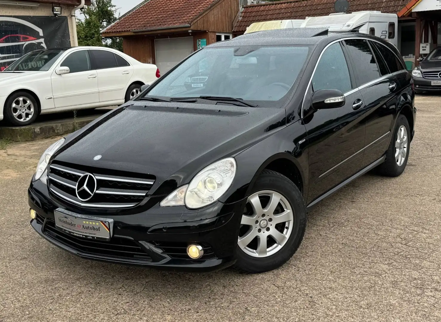 Mercedes-Benz R 300 7G Tronic BlueEfficiency AMG Paket, AHK, 7-Sitzer Чорний - 1