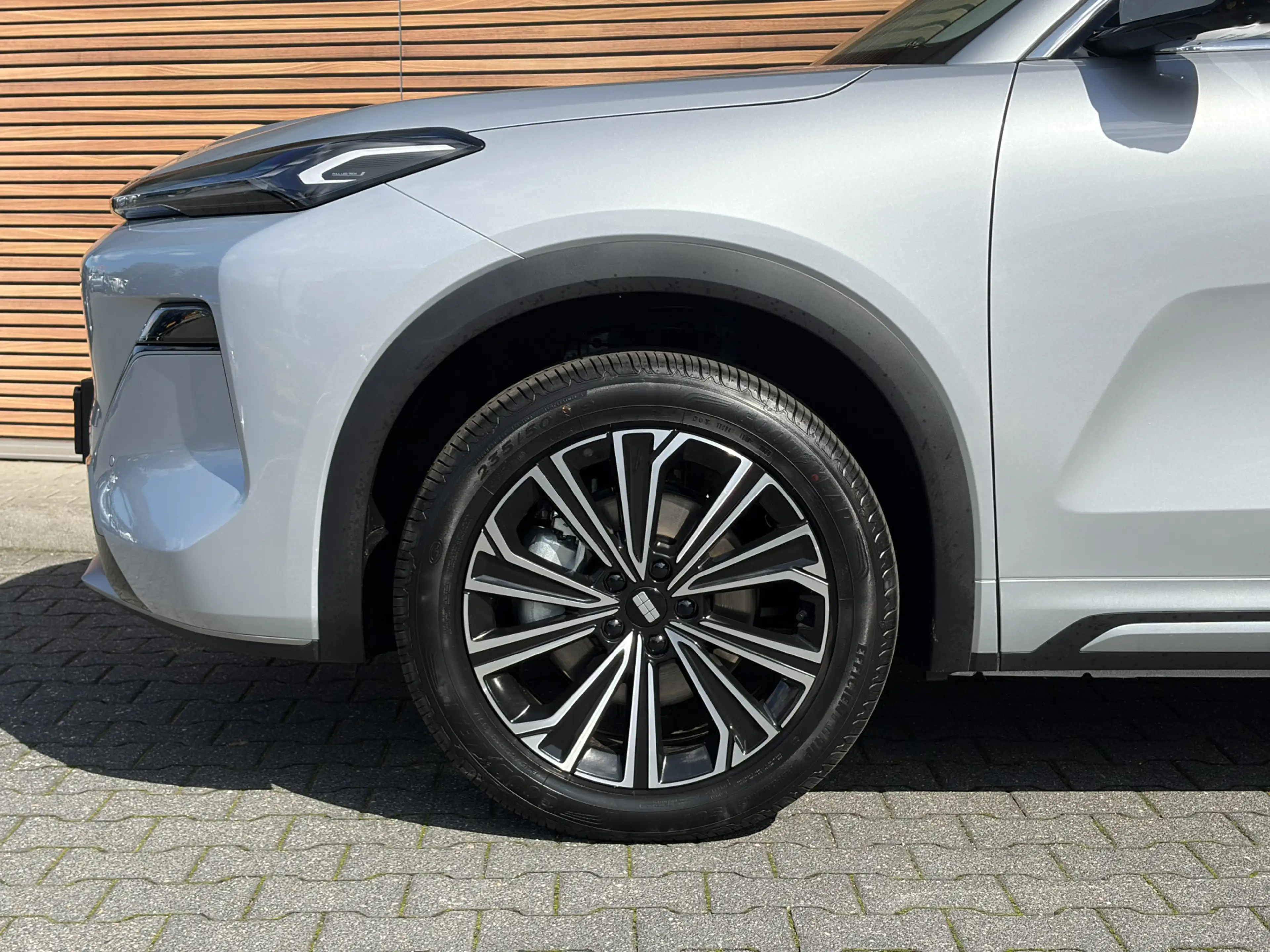 Geely Starray EM-i 1.5 Max+ Navigatie / Panodak / Leer / 360* Camera — photo 13