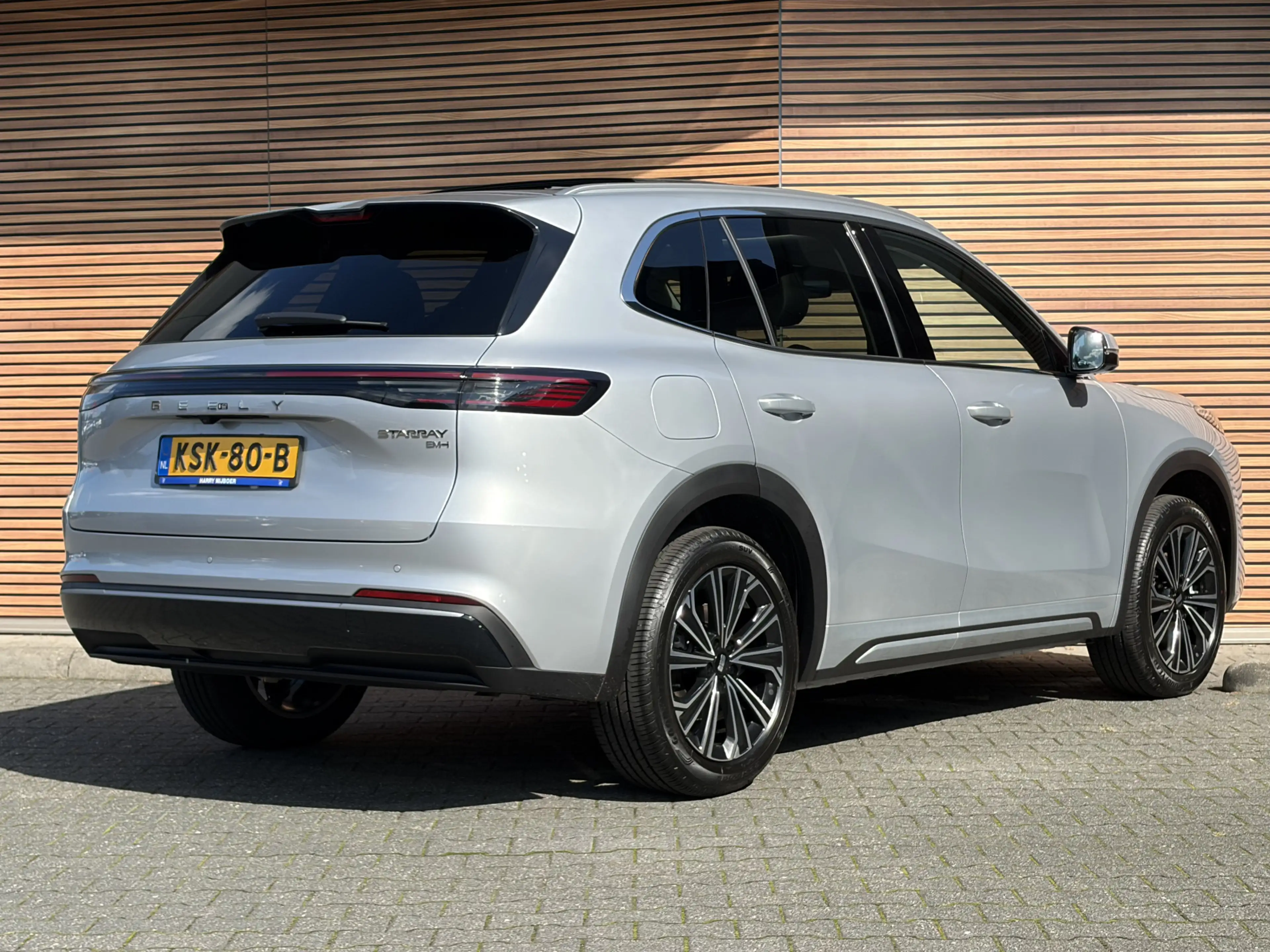 Geely Starray EM-i 1.5 Max+ Navigatie / Panodak / Leer / 360* Camera — photo 3
