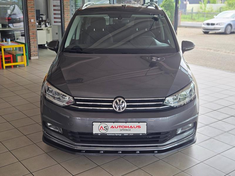 Volkswagen Touran 2.0 TDI Highline *Rentnerfahrzeug, Scheckheft* — photo 7