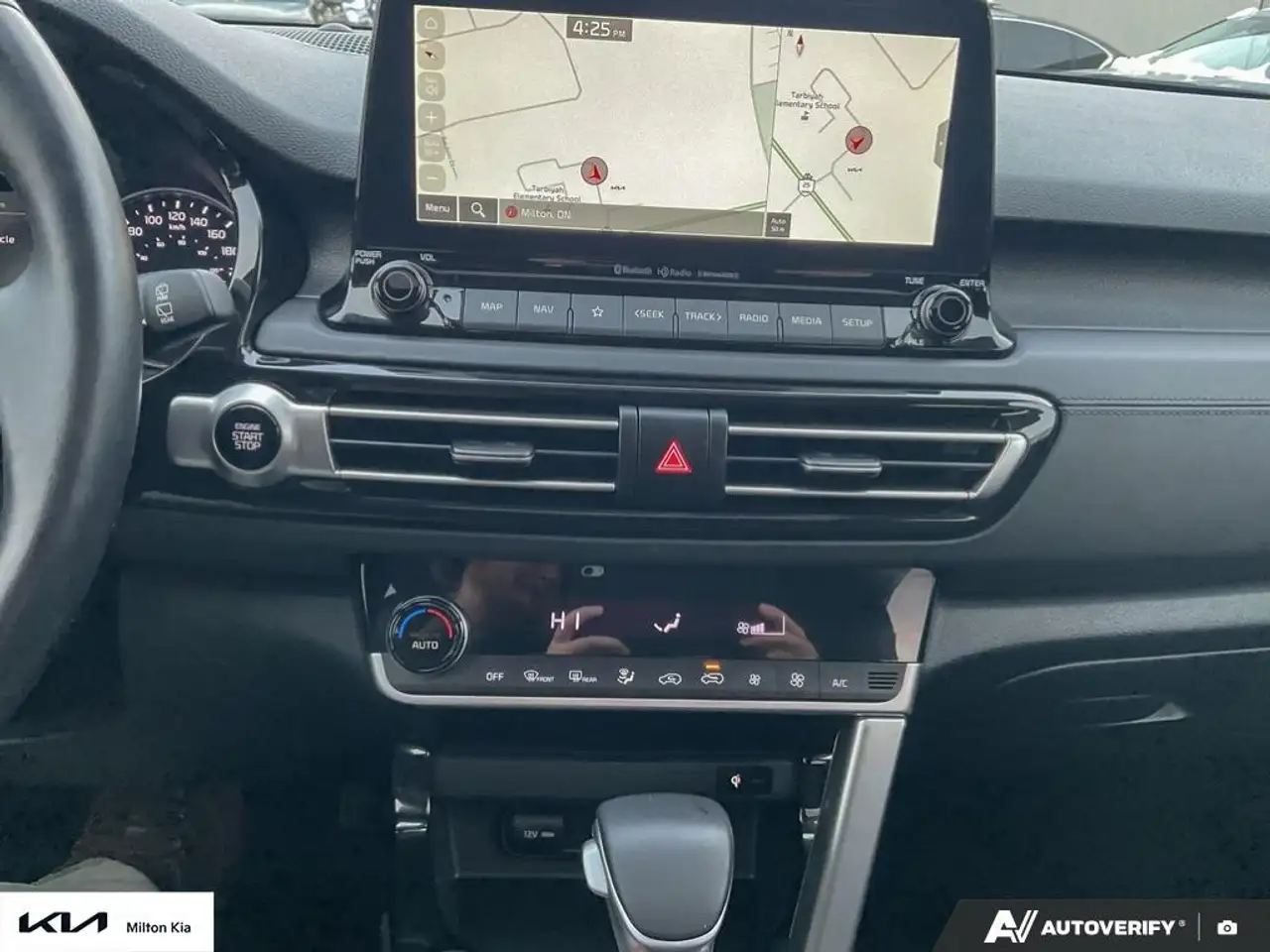 Kia Seltos снимка Kia Seltos