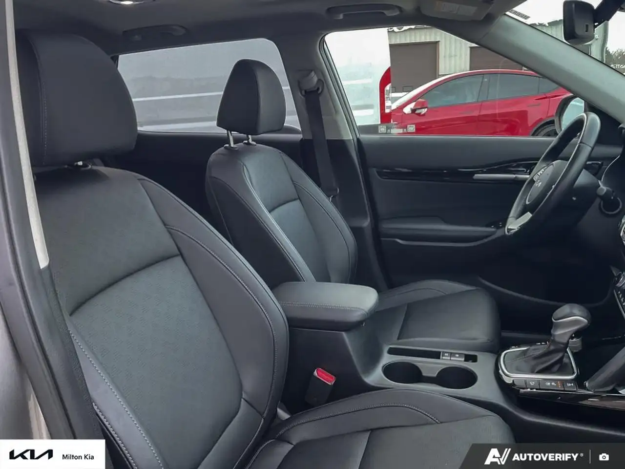 Kia Seltos снимка Kia Seltos