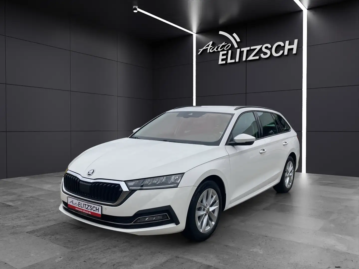 Skoda Octavia Combi TDI First-Edition DSG LED Navi PDC SH Weiß - 2