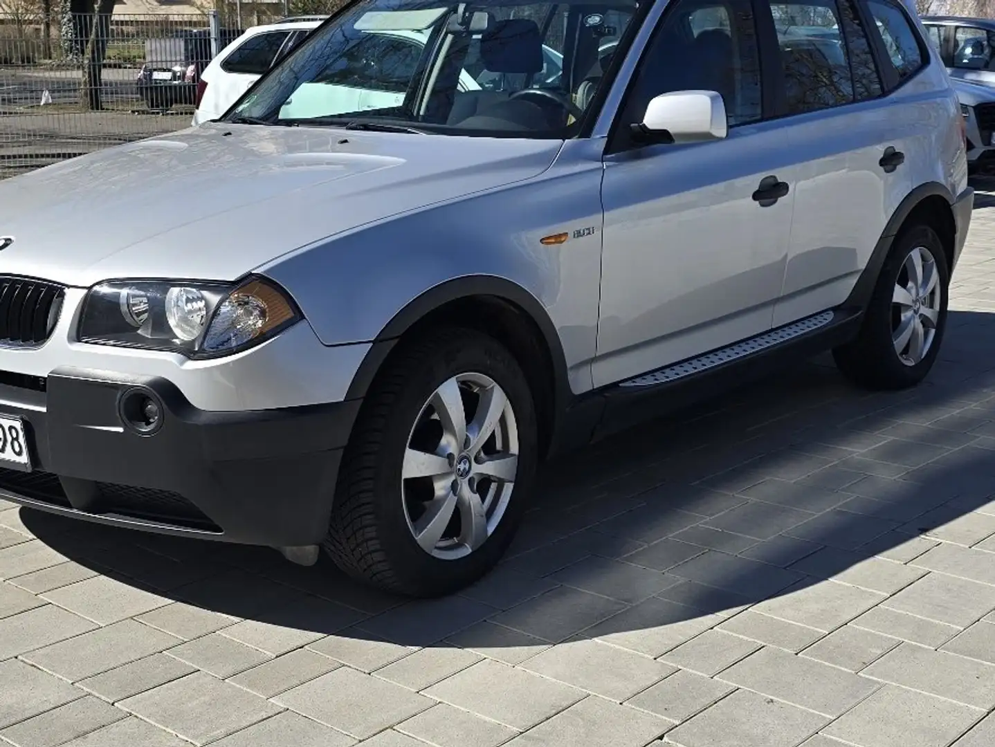 BMW X3 2.0i - 1