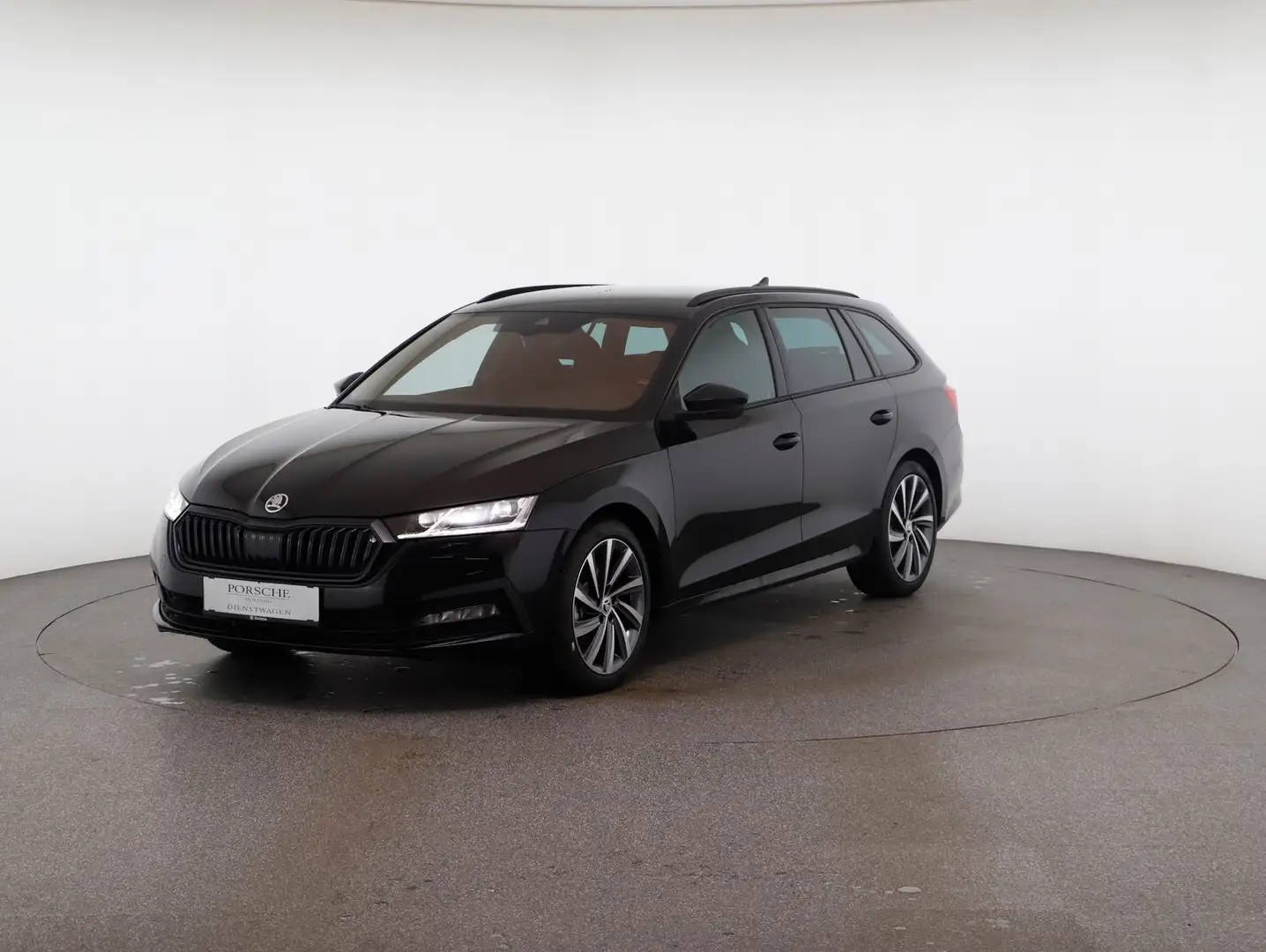 Skoda Octavia 4x4 Style TDI DSG Zwart - 2