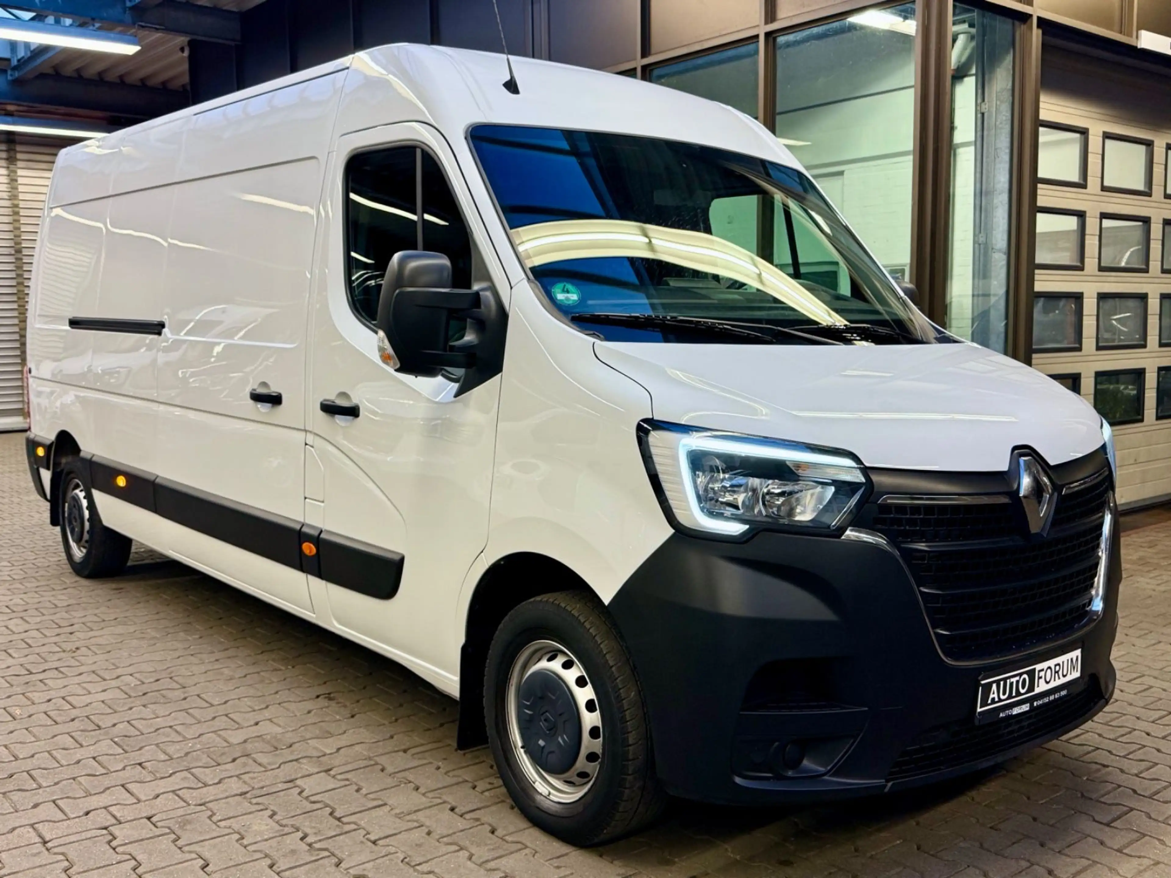 Renault Master 2.3 dCi L3H2 3,5t KLIMA 3SITZE BLUETOOTH — photo 2