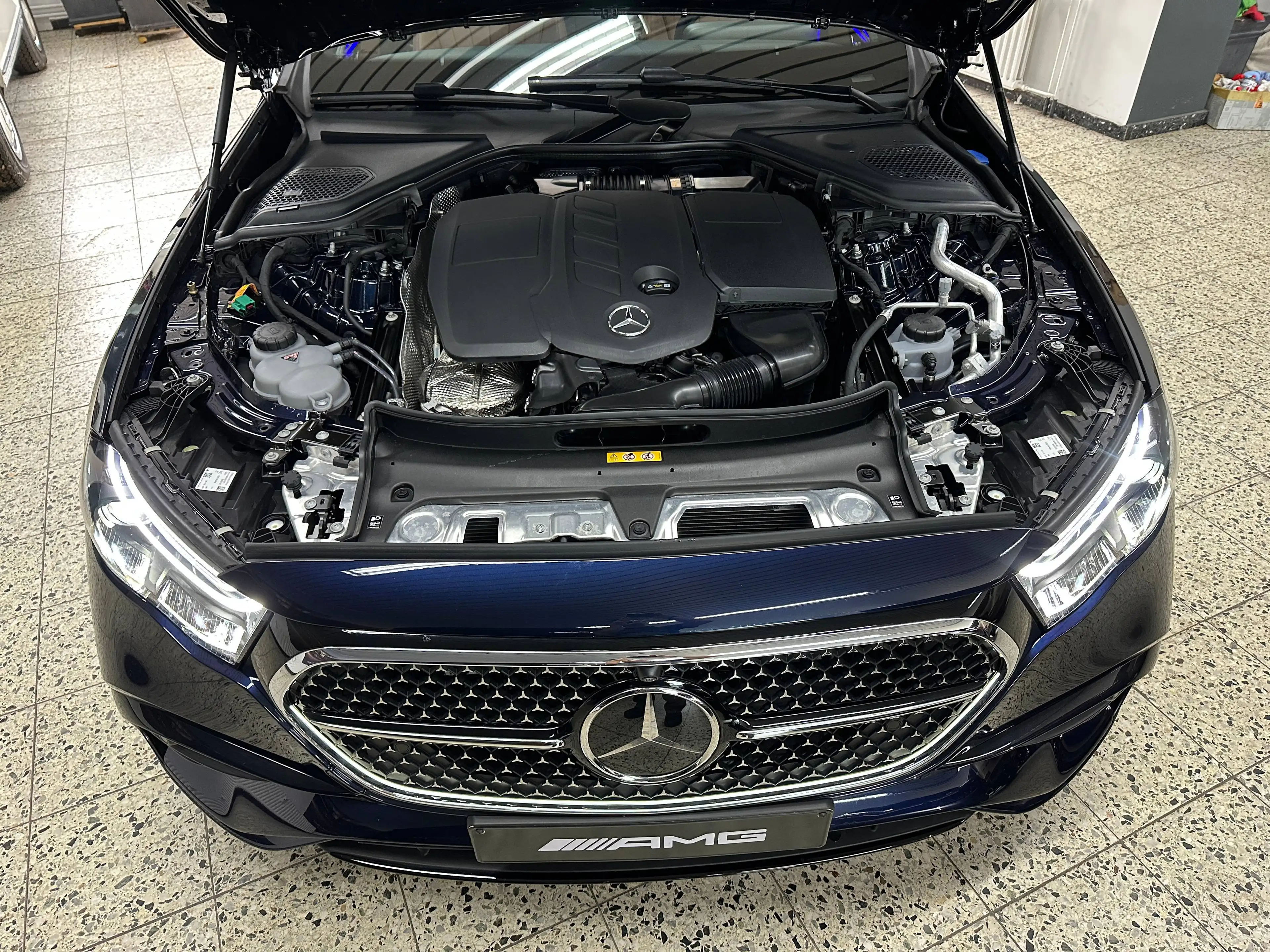 Mercedes-Benz E 300 T de 4Ma AMG Exclusive Premium Night NAV/LED/HUD/DISPLAY/AHK/PSD/DISTR/NP103 — photo 15