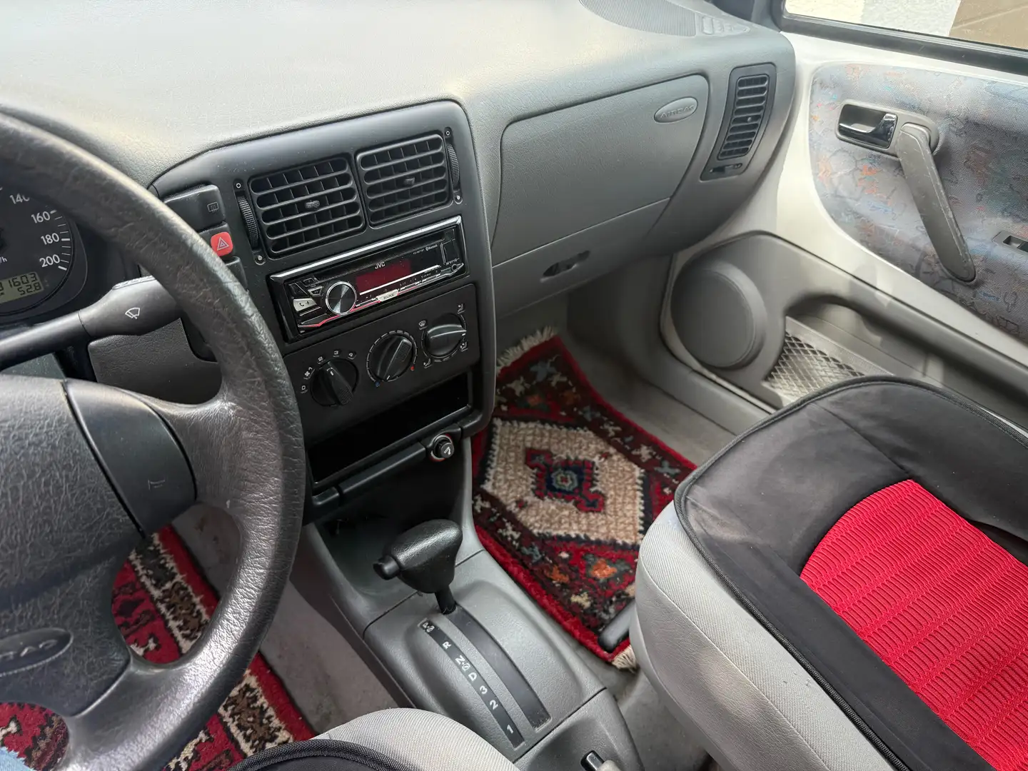 SEAT Arosa 1.4 MPI Comfort Automatik TÜV NEU Radio Cassete Blanc - 2