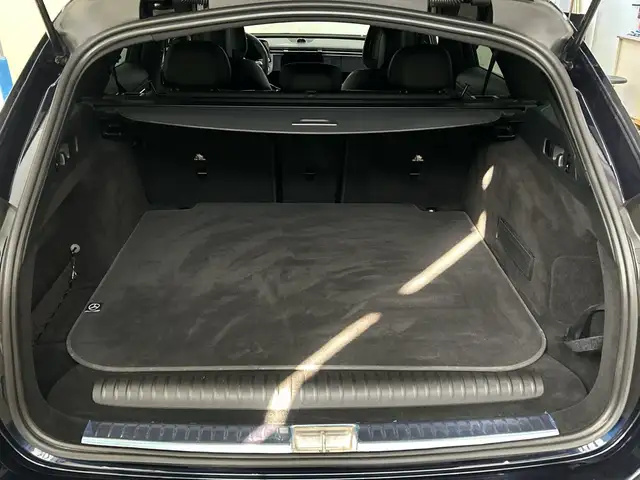 Mercedes-Benz E 300 de 4MATIC T-Modell mit EQ Hybrid Technologie Öster Ansicht 15