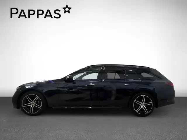 Mercedes-Benz E 300 de 4MATIC T-Modell mit EQ Hybrid Technologie Öster Ansicht 7