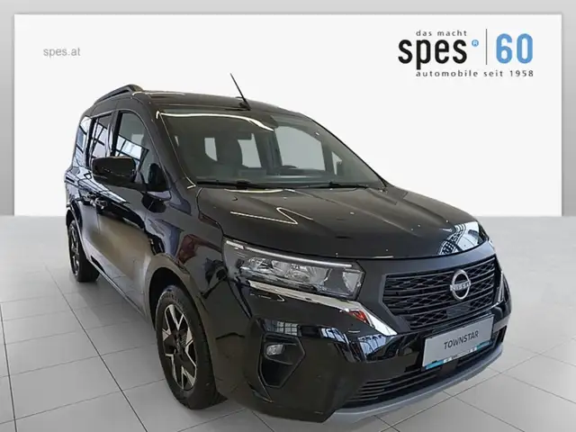 Nissan Townstar TEKNA KOMBI 5 6MT