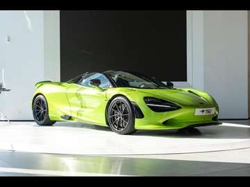Spider McLaren 750S Spider MSO Napier Green