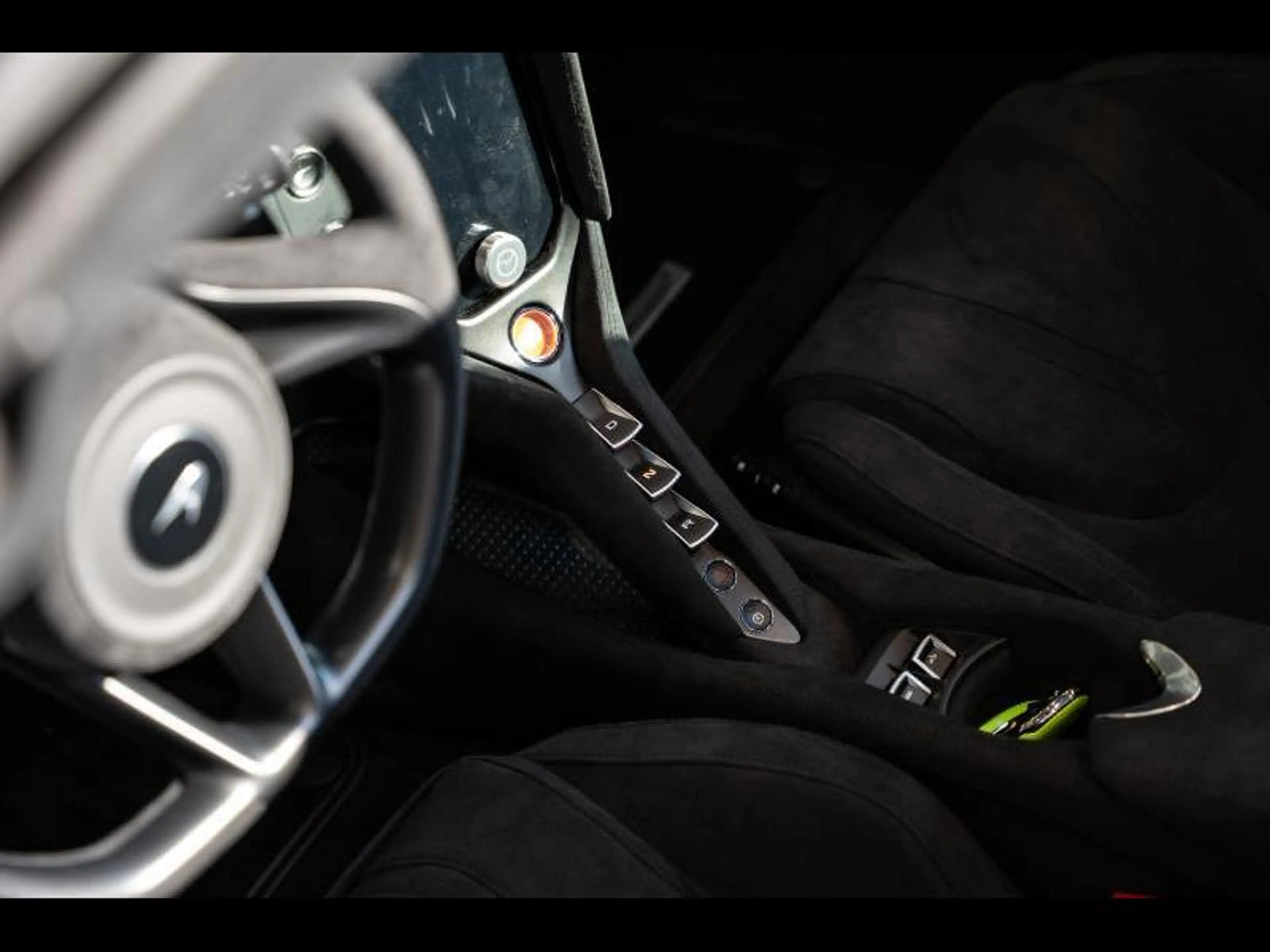 McLaren 750S Spider McLaren 750S Spider MSO Napier Green — photo 14