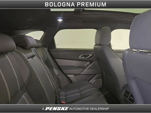 Land Rover Range Rover Velar view 5