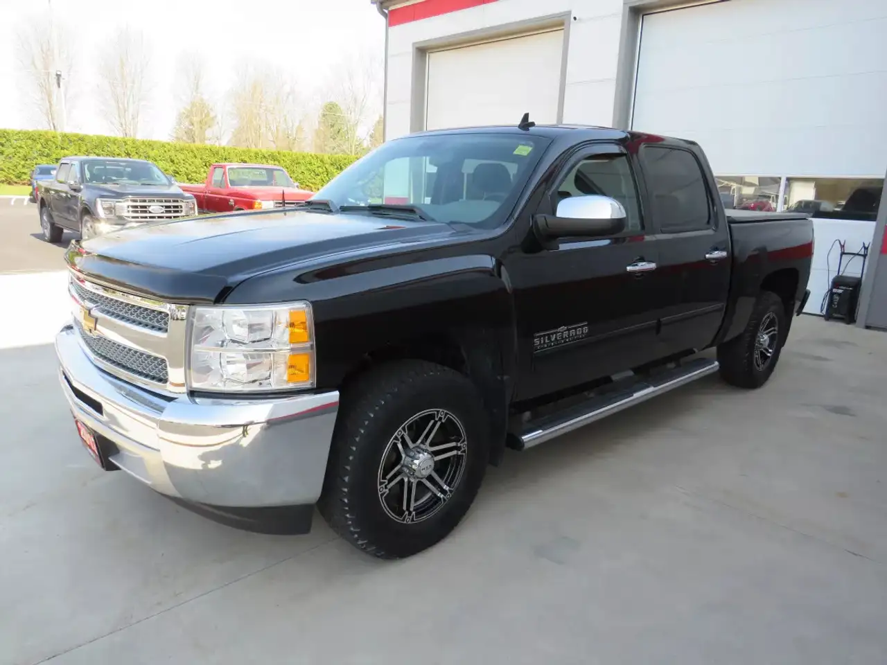 Chevrolet Silverado 1500 снимка Chevrolet Silverado 1500