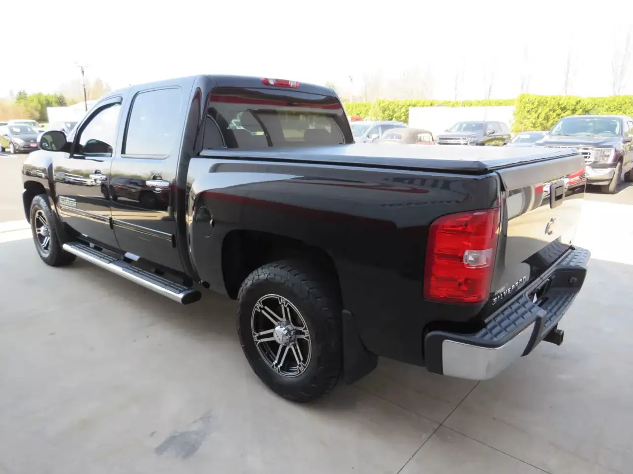 Chevrolet Silverado 1500 снимка Chevrolet Silverado 1500