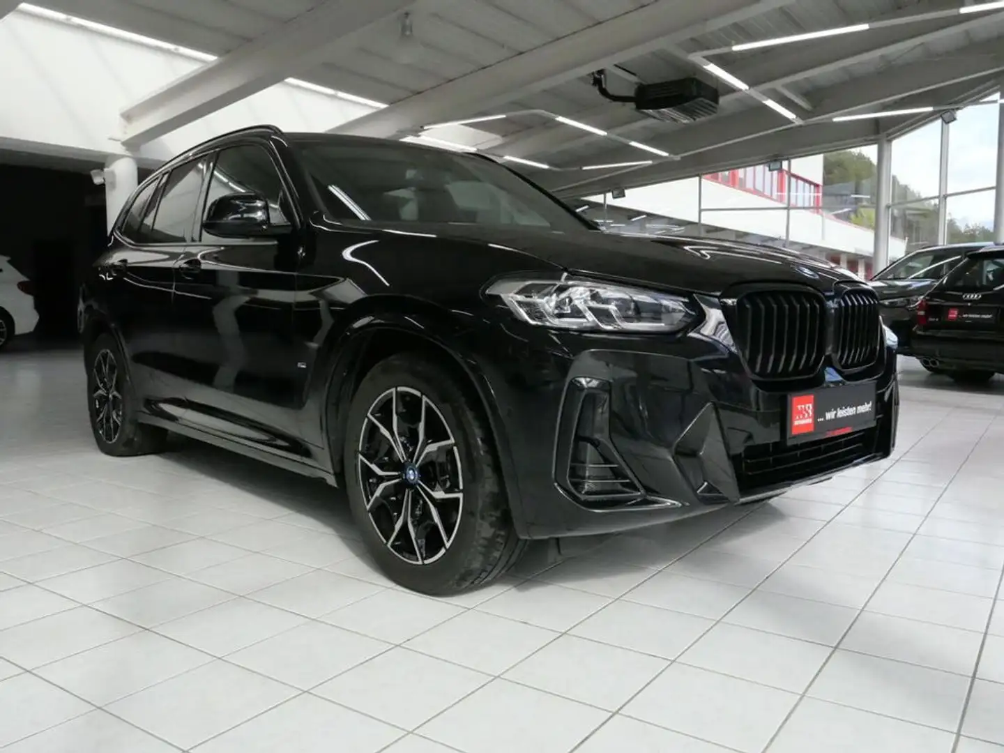 BMW X3 xDrive 30e M Sport *AHK*MPAKET*LIVECOKPIT* Schwarz - 1