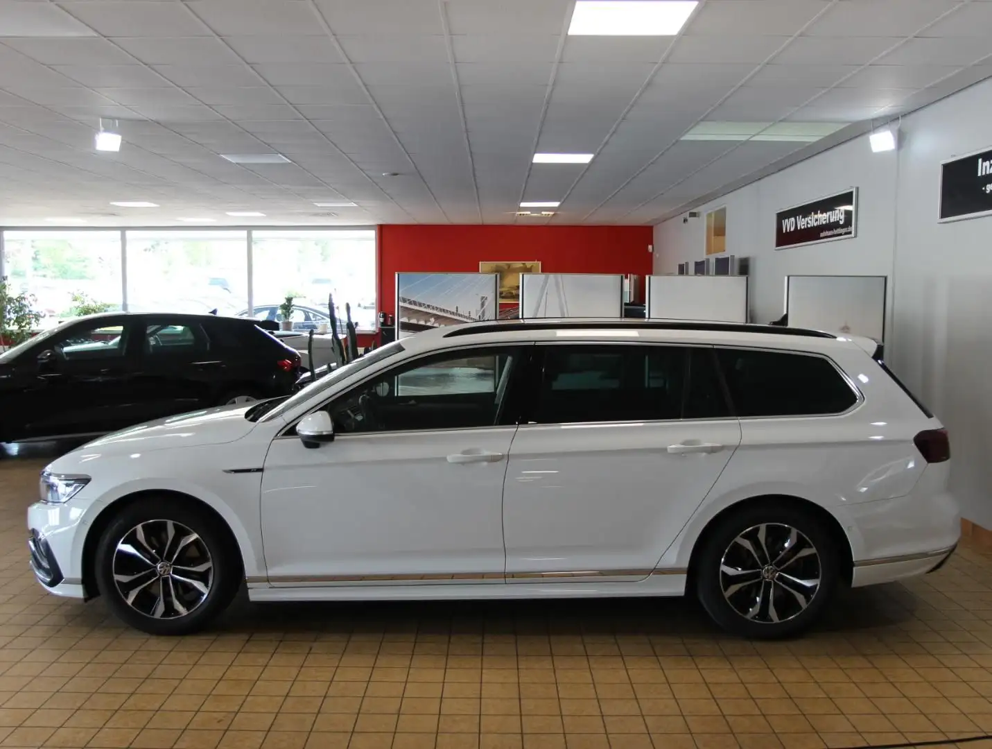 Volkswagen Passat Variant R-Line 2.0 TDI DSG, 17",Matrix,Ka Blanc - 2