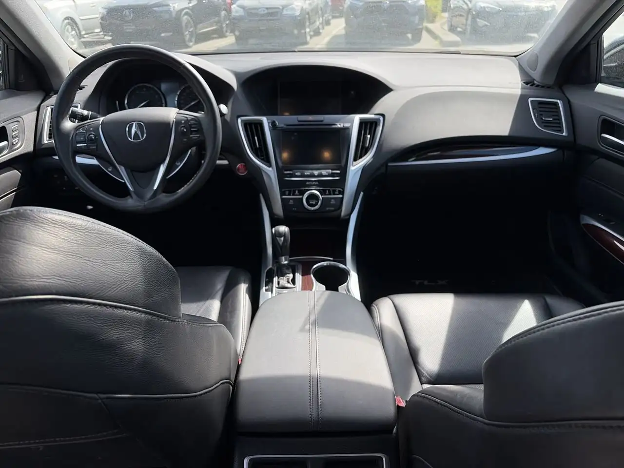 Acura TLX снимка Acura TLX