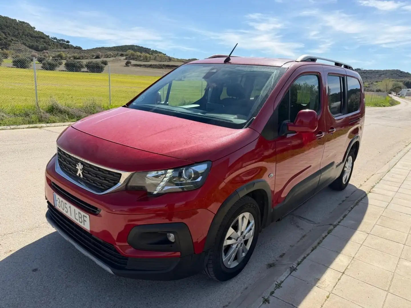 Peugeot Rifter Active Long BlueHDi 73kW Rojo - 1