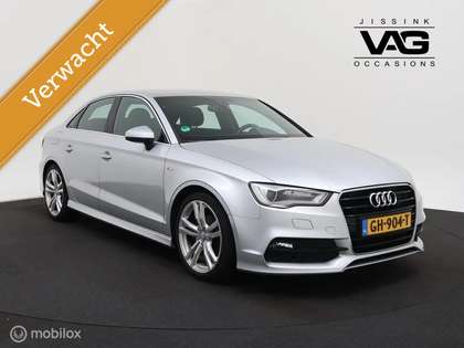 Audi A3 Limousine 1.4 TFSI S line B&O Leer 18 inch Clima C