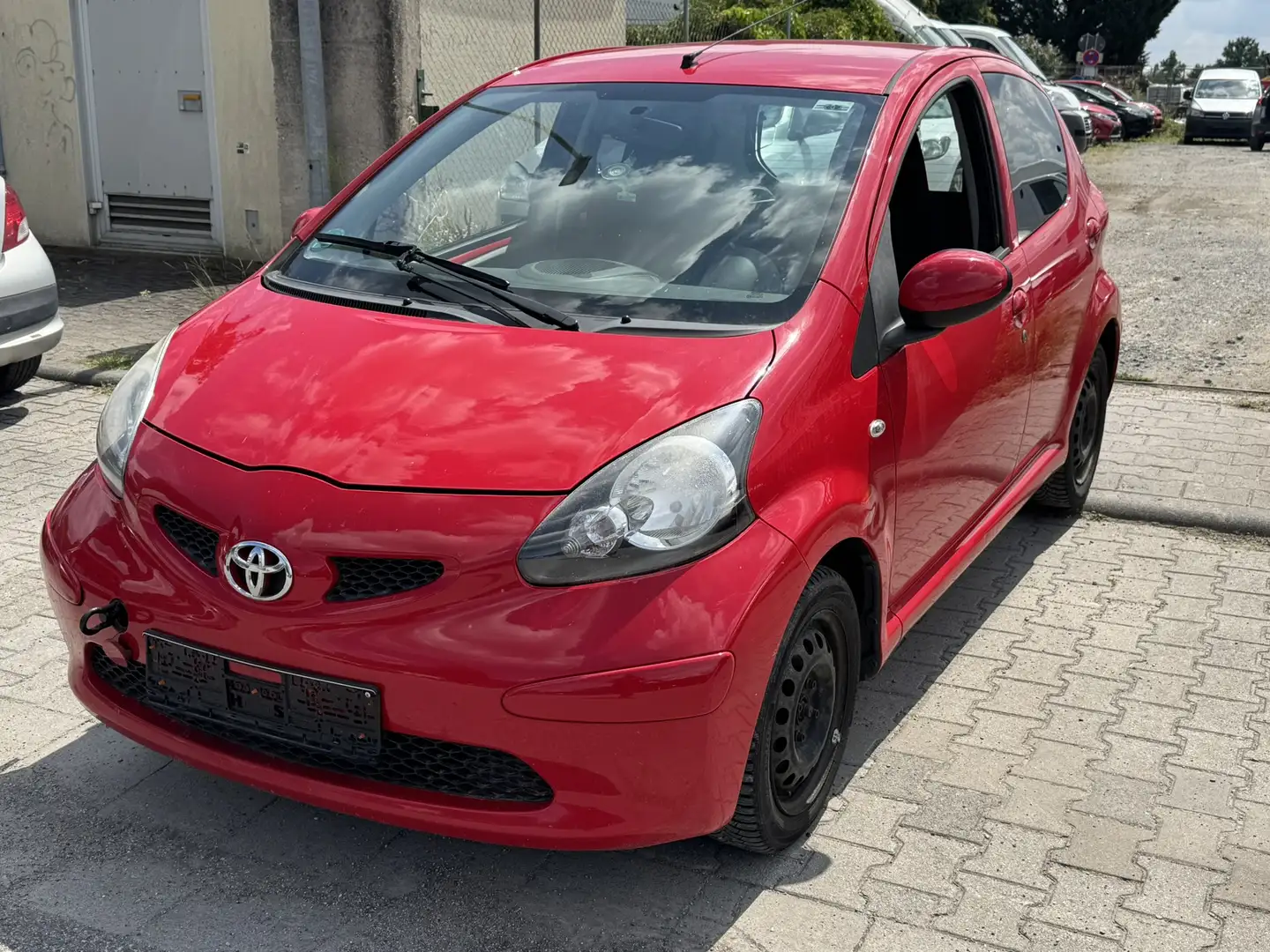 Toyota Aygo Cool   Unfall   Klima Rouge - 2